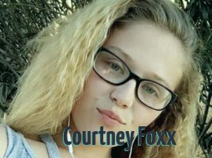 Courtney_Foxx