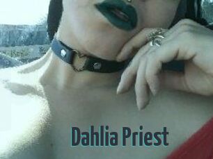 Dahlia_Priest