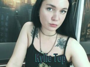 Kylie_Top