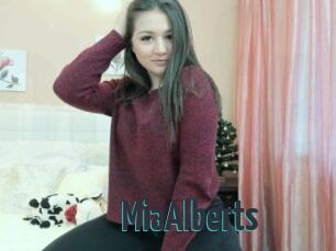 MiaAlberts