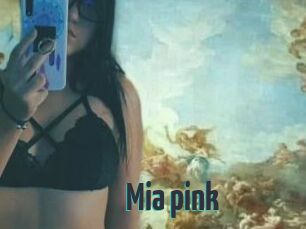 Mia_pink