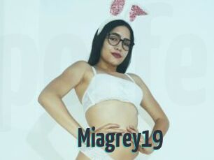 Miagrey19