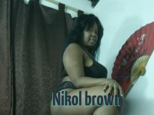 Nikol_brown