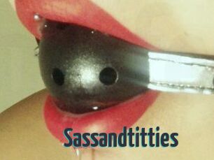 Sassandtitties